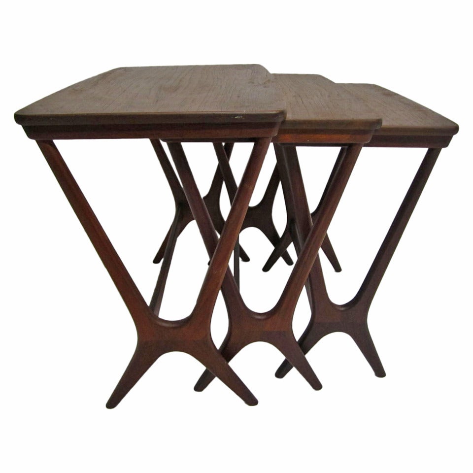 Set of Three Danish Modern Teak Nesting Tables Attributed to Johannes Andersen For Sale