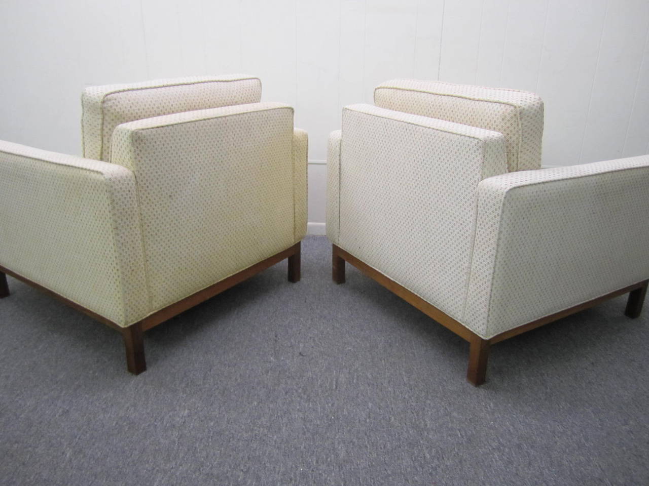 Handsome Pair of Harvey Probber Style Cube Arm Chairs Mid-Century Modern For Sale 1