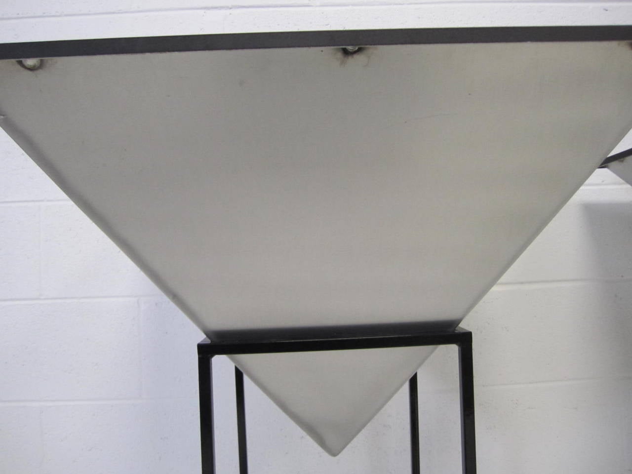 Oversized Inverted Pyramid Planters on Iron Stands Mid-Century Modern In Good Condition For Sale In Pemberton, NJ