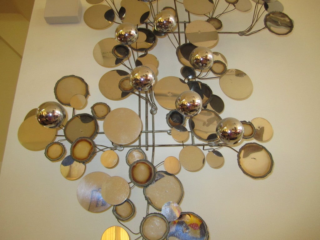 GORGEOUS CURTIS JERE LARGE CHROME RAINDROPS WALL SCULPTURE. THIS PIECE IS A SIGHT TO BEHOLD IN PERSON.  IT IS VERY LARGE IN SCALE AND SIGNED.  THIS IS CONSIDERED THE HOLY GRAIL OF CURTIS JERE WALL SCULPTURES AND WILL BE A TREASURED ADDITION TO YOUR