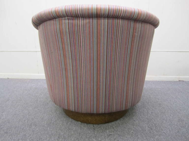 Mid-Century Modern Lovely Pair Of Milo Baughman Style Swivel Barrel Back Tub Chairs Mid-century Modern