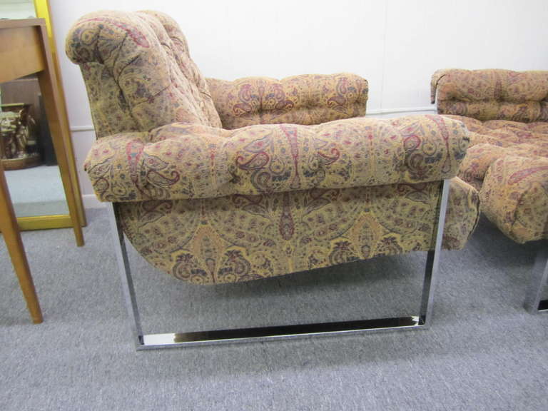 Fabulous Pair of Tufted Lounge Chairs, Mid-Century Modern In Good Condition For Sale In Pemberton, NJ