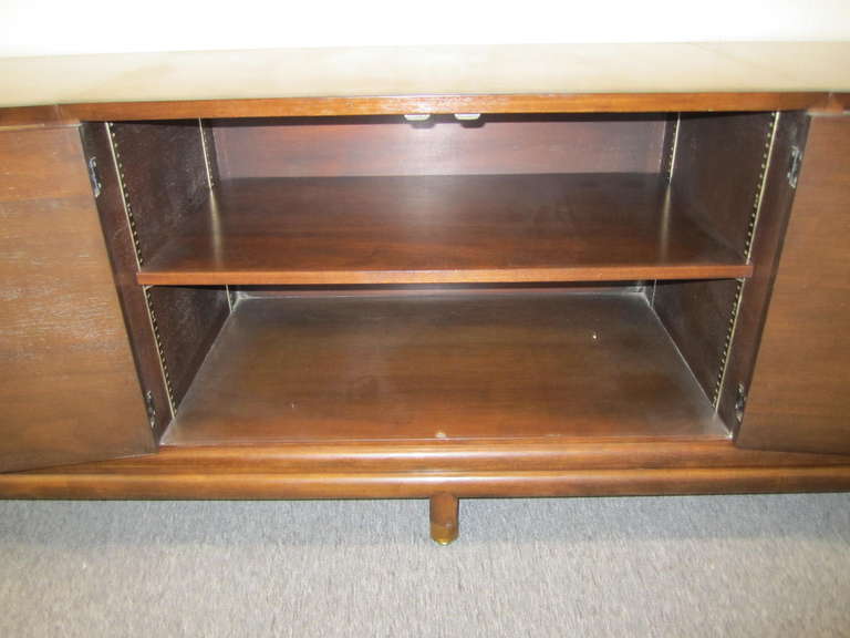 Stunning Renzo Rutili Long Low Credenza for Johnson Furniture Mid-Century Modern 1