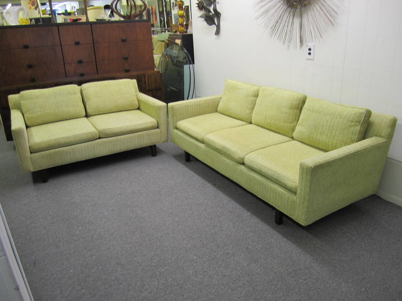 Mid-Century Modern Two-Seater Loveseat Sofa by Edward Wormley for Dunbar For Sale 1