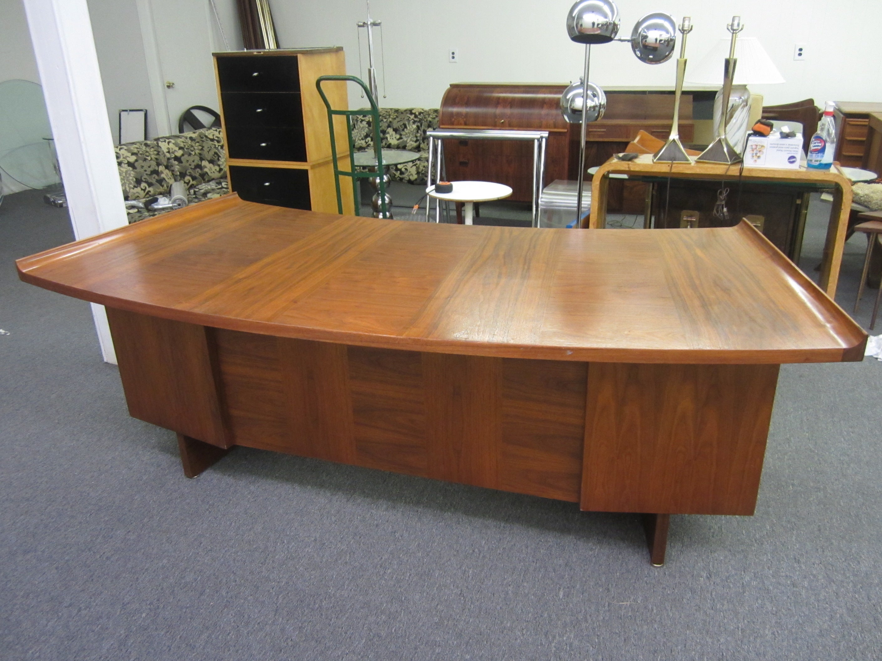 Harvey Probber Curved Top Walnut Desk Mid-century Danish Modern