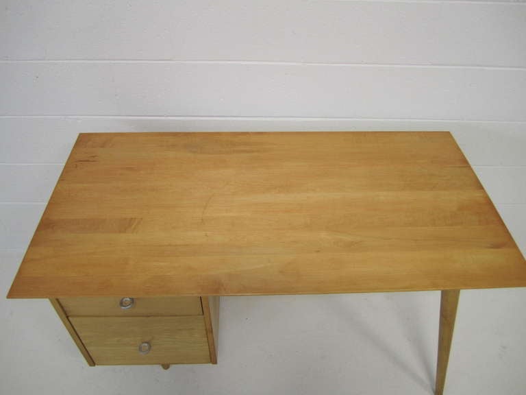 Mid-Century Modern Gorgeous Paul Mccobb Single Pedestal Maple Desk