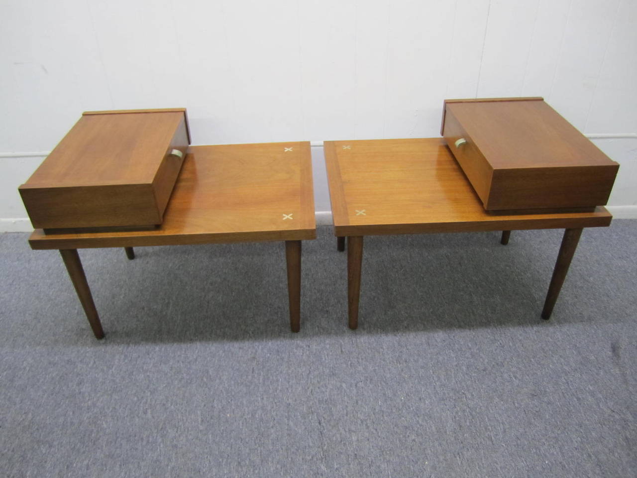 mid century modern end tables