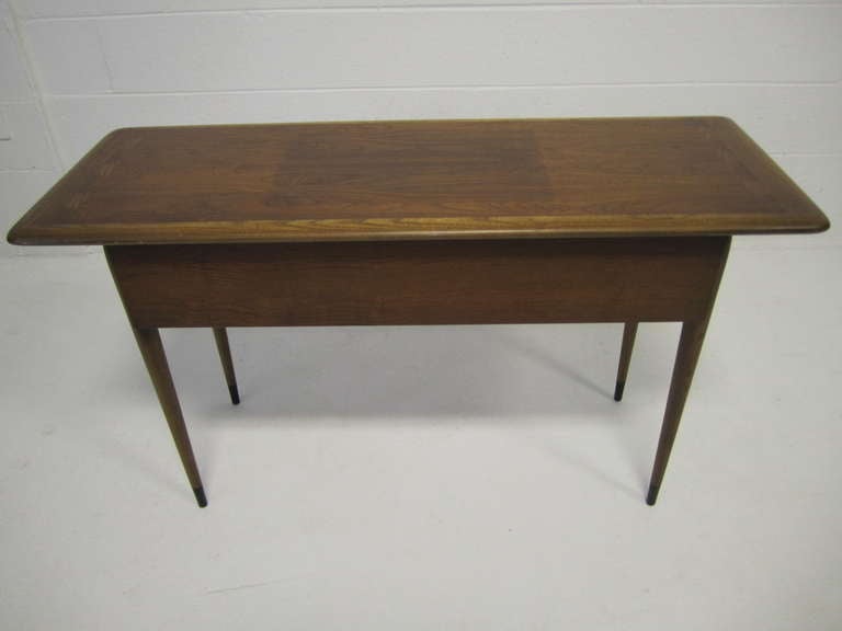 Mid-20th Century Rare Lovely Lane Acclaim Walnut Hall Console Table, Mid-Century Modern For Sale