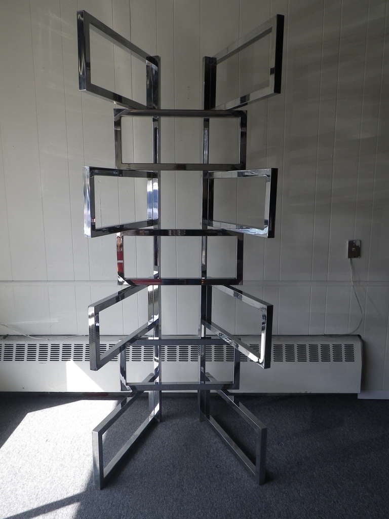 Outrageous Milo Baughman Style Chrome And Glass Etagere Mid-century 3