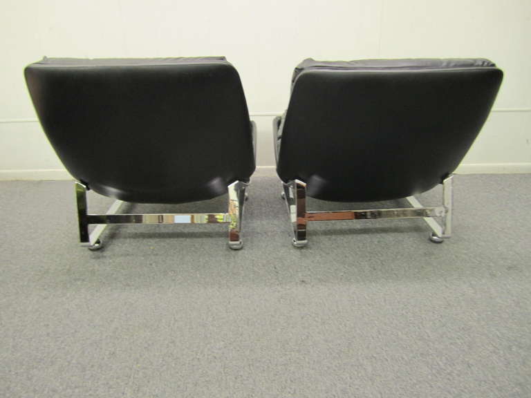 Mid-Century Modern Pair of Pervical Lafer Style Chrome Lounge Chairs Midcentury Danish For Sale