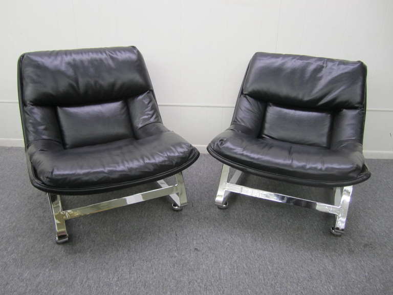 Steel Pair of Pervical Lafer Style Chrome Lounge Chairs Midcentury Danish For Sale