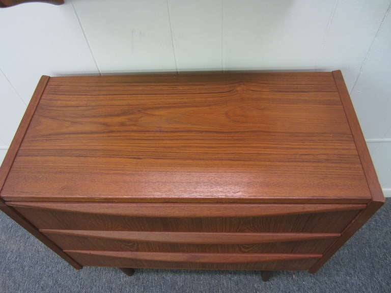 Specchio/ripiano d'ingresso alto in teak moderno Pedersen & Hansen in vendita 1