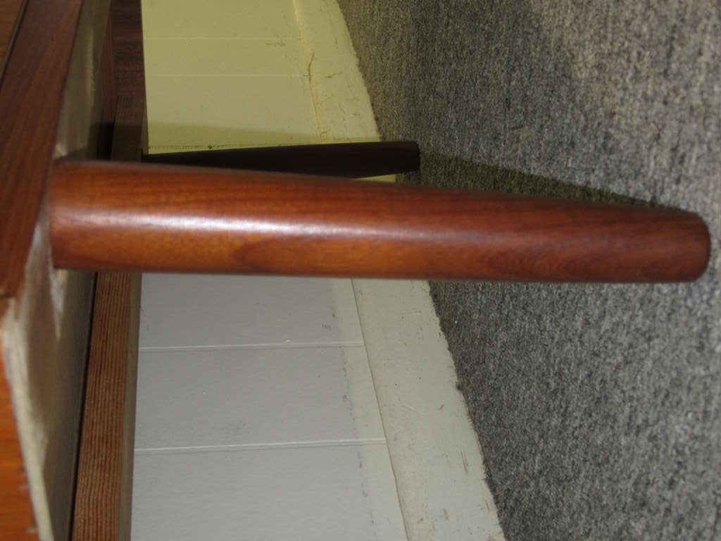 Specchio/ripiano d'ingresso alto in teak moderno Pedersen & Hansen in vendita 4