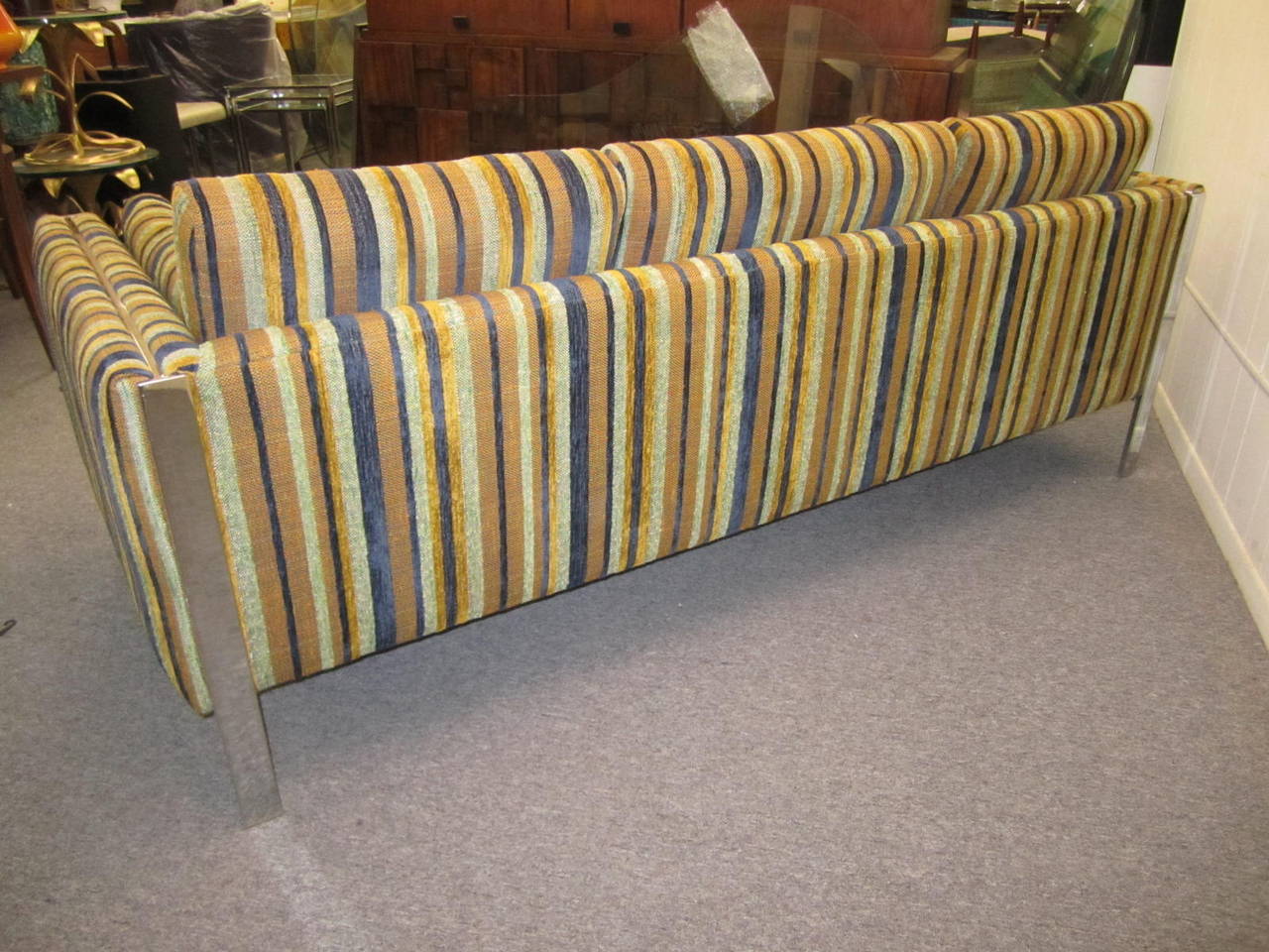 style chrome sofa