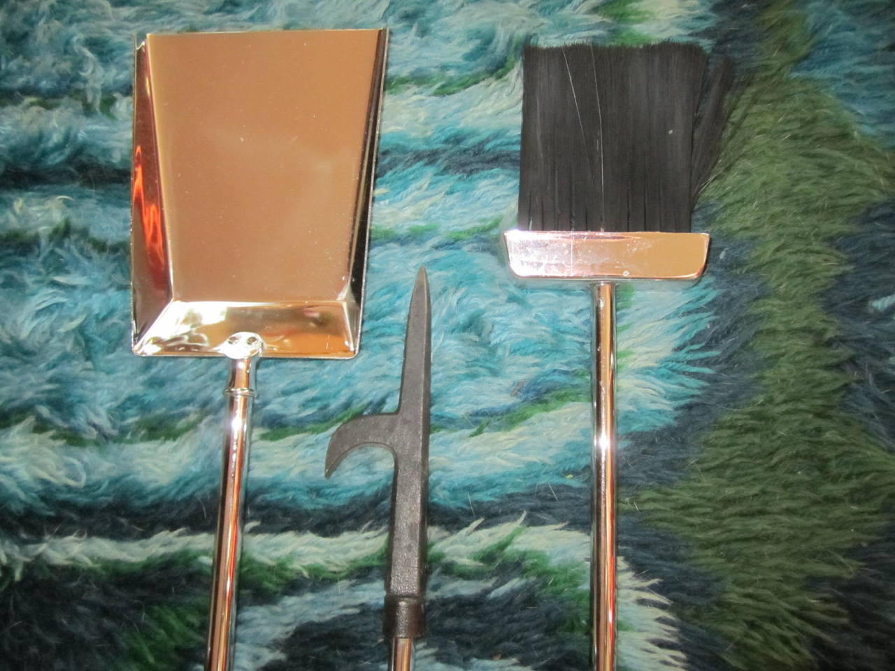 Lucite Chrome Fireplace Tools Set - Mid-Century Modern In Excellent Condition For Sale In Pemberton, NJ