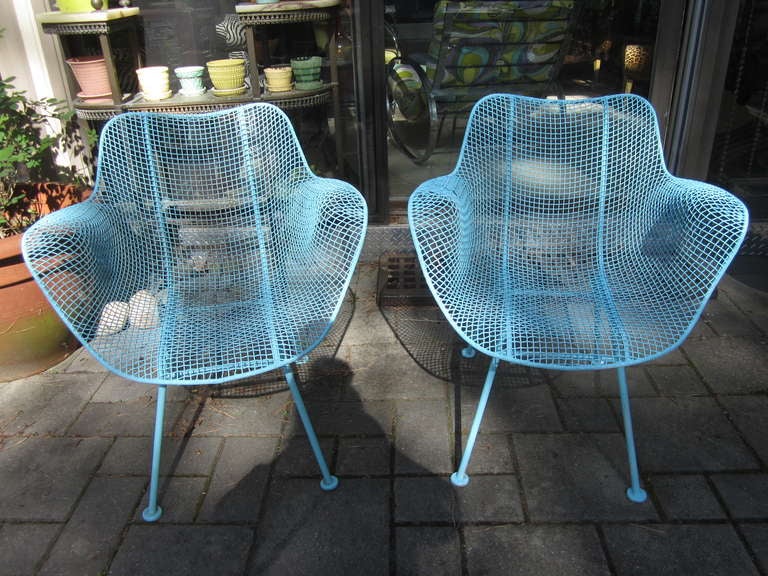 LOVELY PAIR OF TURQUIOSE MESH SCULPTRA PATIO CHAIRS.   THEY HAVE BEEN FRESHLY PAINTED WITH SEVERAL COATS OF RUSTOLEUM AND LOOK GREAT.  YOU WILL LOVE THESE ON YOUR PATIO OR NEXT TO YOUR POOL.