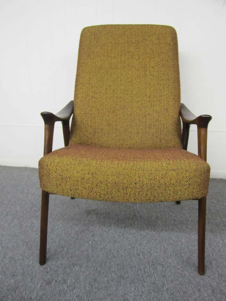 Mid-20th Century Danish Modern Scoop Arm Walnut Lounge Chair with Adjustable Ottoman For Sale
