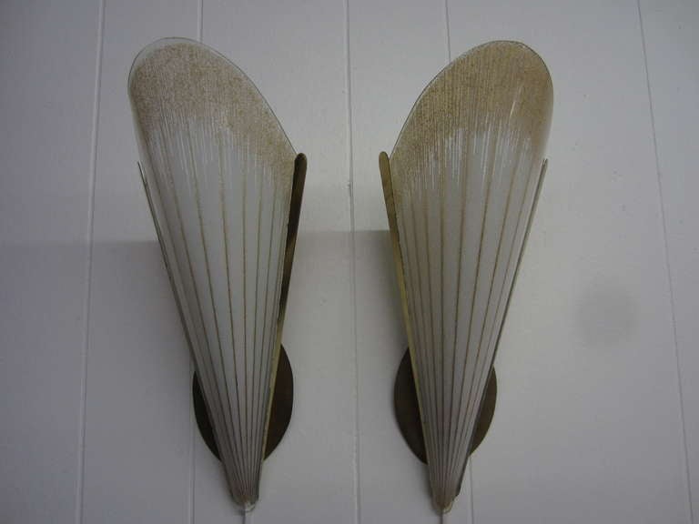 Amazing Pair Of 1950's Lightolier Murano And Brass Sconces Mid-century For Sale 3