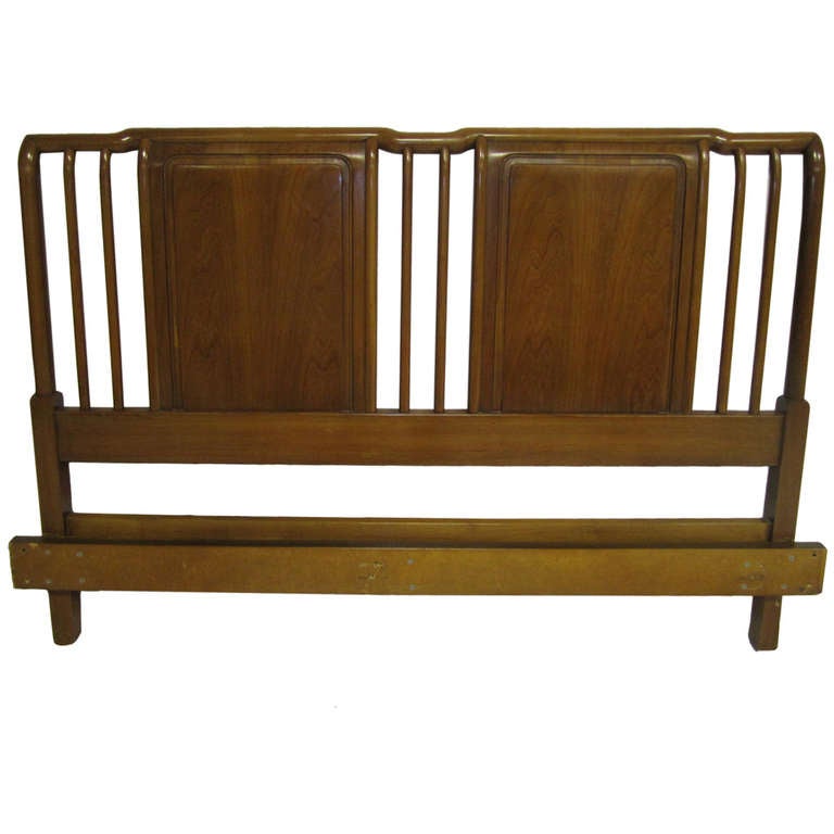 Lovely John Widdicomb Light Walnut Headboard Mid-Century Modern