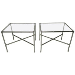 Paire de tables d'appoint en chrome et faux bambou de style Chinoisiere, Hollywood Regency