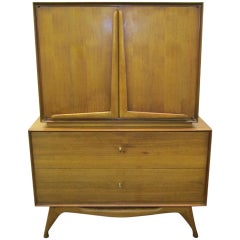 Wunderschöne skulpturale hohe Kommode aus Nussbaumholz, Mid-Century Modern