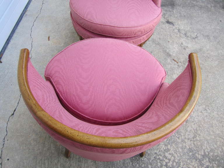 American Lovely Pair of Hollywood Regency Barrel Back Lounge Chairs