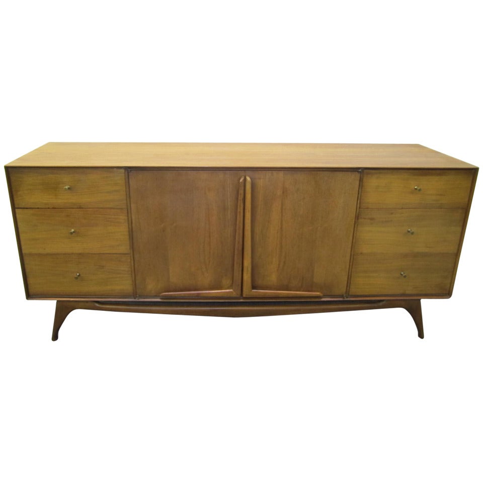 Wonderful Vladimir Kagan Style Sculptural Walnut Credenza, Mid-Century Modern