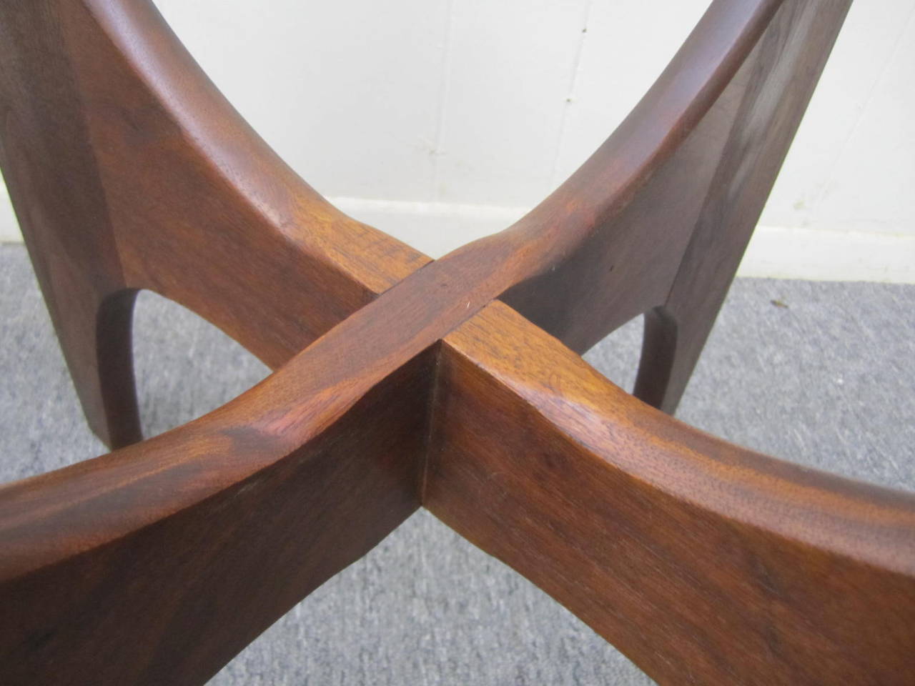Mid-20th Century Lovely Pair of Sculptural Walnut Adrian Pearsall End Tables Mid-Century Modern