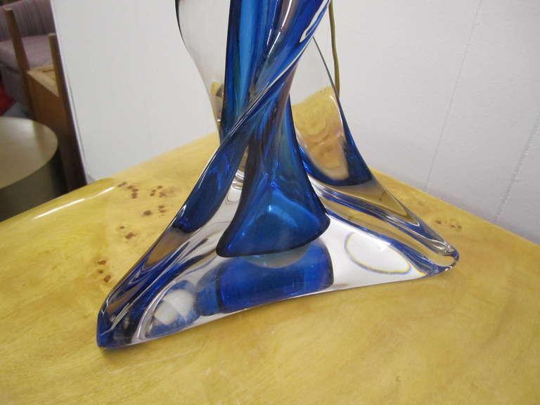 Fabulous 1960's Cobalt Blue Crystal Table Lamp by Crystal Saint-Louis In Good Condition In Pemberton, NJ