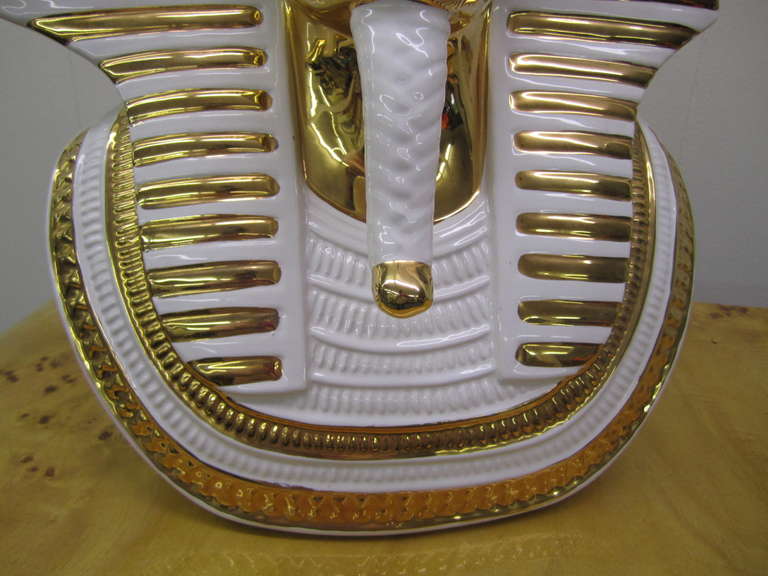 Re Tut egiziano, scultura in ceramica italiana, busto Hollywood Regency in vendita 2