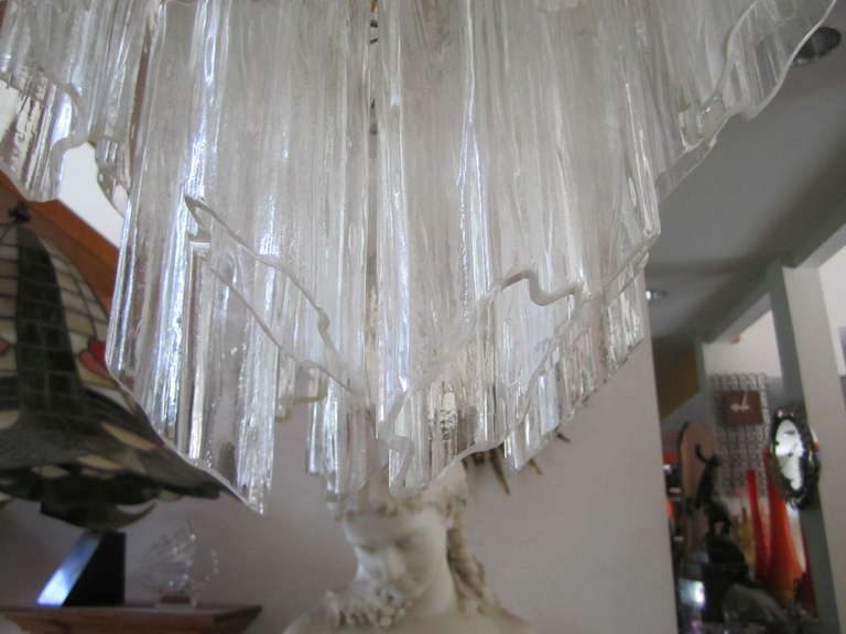 Mid-Century Modern Magnifique lustre tube Tronchi italien de Venini Murano en vente