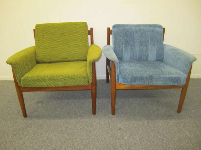 Outstanding Pair of Greta Jalk Teak Lounge Chairs, Mid-Century Danish Modern In Good Condition In Pemberton, NJ