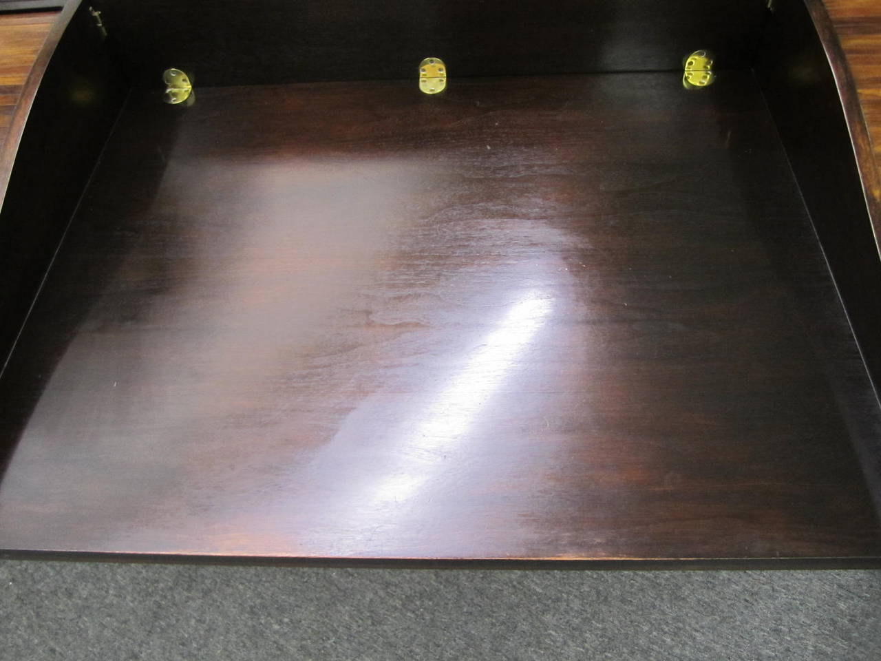 Excellent Rosewood Roll Top Desk by Edward Wormley for Dunbar Mid-Century Modern For Sale 1