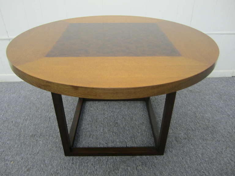 Mid-Century Modern Circular Rosewood and Walnut Side, End Table in Baker Style 4