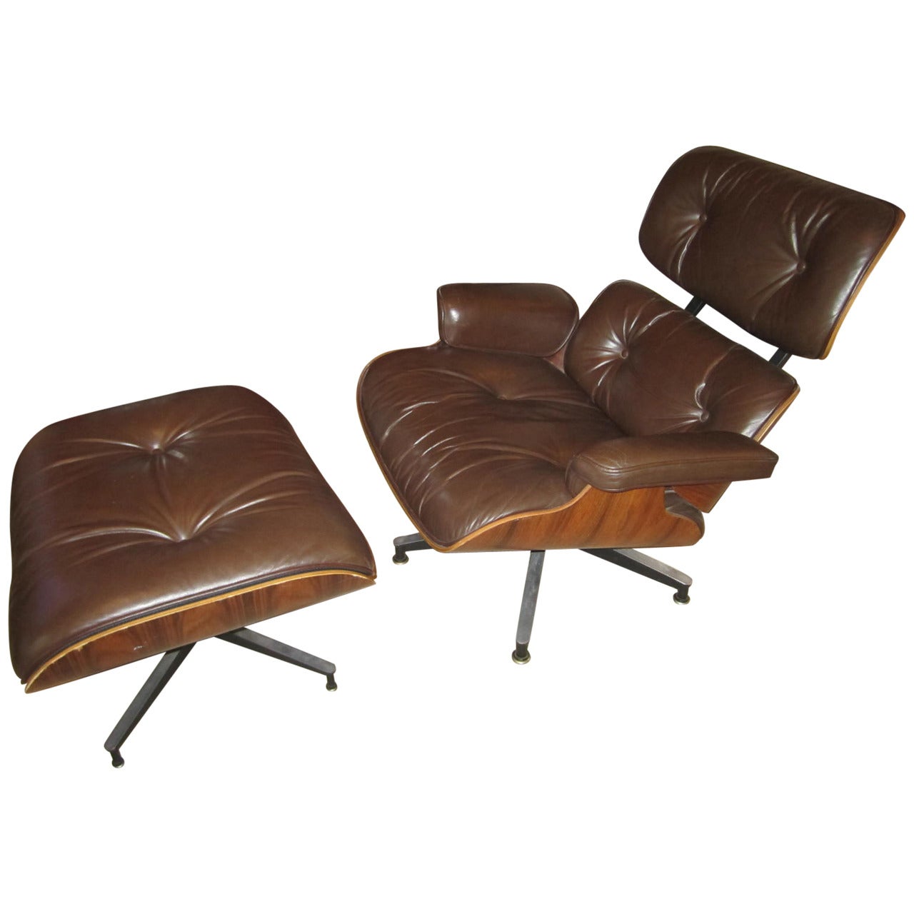 Eames Rosewood 670 Lounge Chair and Ottoman by Herman Miller Mid-Century Modern