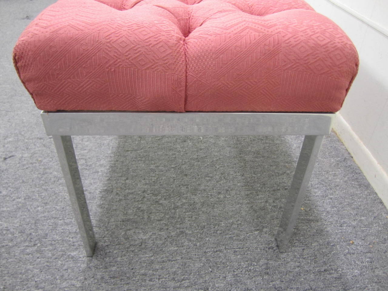 Milo Baughman Style Tufted Aluminum Stool or Bench, Mid-Century Modern In Good Condition In Pemberton, NJ