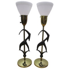 Coppia di lampade Antelope Gazelle di Rembrandt con paralumi in vetro, metà del secolo scorso.