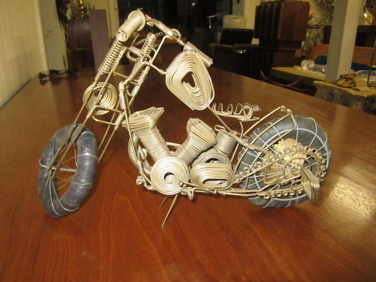 Mid-Century-Modern-Stil, Draht-Motorrad-Skulptur von C. Jere  im Angebot 4