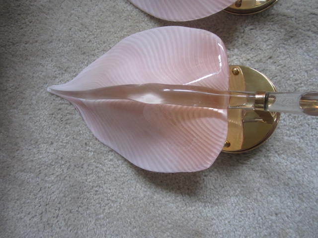 FABULOUS PAIR OF PINK MURANO CAMER GLASS CALLA LILY WALL SCONCES.  THE AMAZING STRIPED PINKISH PEACH GLASS IS WELL CRAFTED AND IN GREAT CONDITION.  THE GOLD PLATED FIXTURE GLEAMS LIKE FINE JEWELERY.  I ALSO HAVE THE MATCHING 6 LEAF CHANDELIER. 
