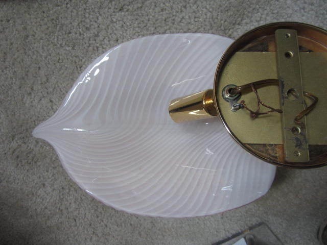 Late 20th Century Pair Of Gorgeous Pink Murano Camer Glass Calla Lily Sconces