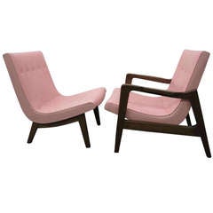 Lovely Pair of Milo Baughman Walnut Scoop Chairs Mid-century Modern