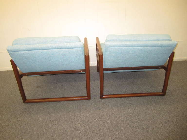 Late 20th Century Fabulous Pair of Milo Baughman Totally Restored Scoop Chairs, Mid-Century Modern