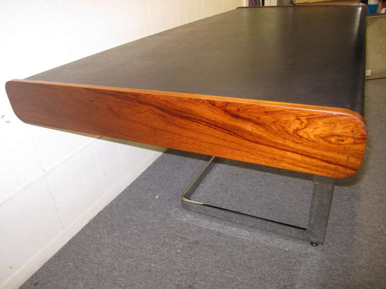 Canadian Sleek Ste-Marie and Laurent Mid-Century Modern, Chrome Leather Desk 