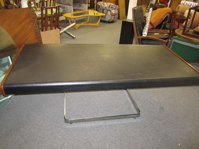 Sleek Ste-Marie and Laurent Mid-Century Modern, Chrome Leather Desk  2