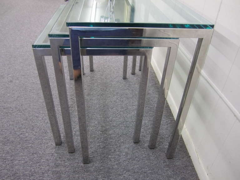 Mid-Century Modern Set of 3 Milo Baughman Chrome and Glass Nesting Tables Mid-century Modern