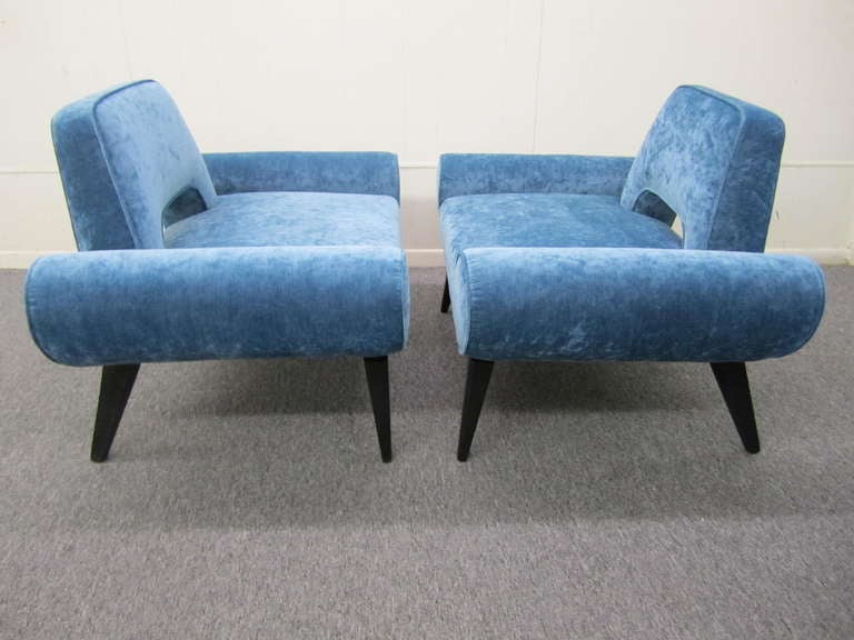 American Amazing Pair of Grosfeld House Slipper Chairs Hollywood Regency Glam For Sale