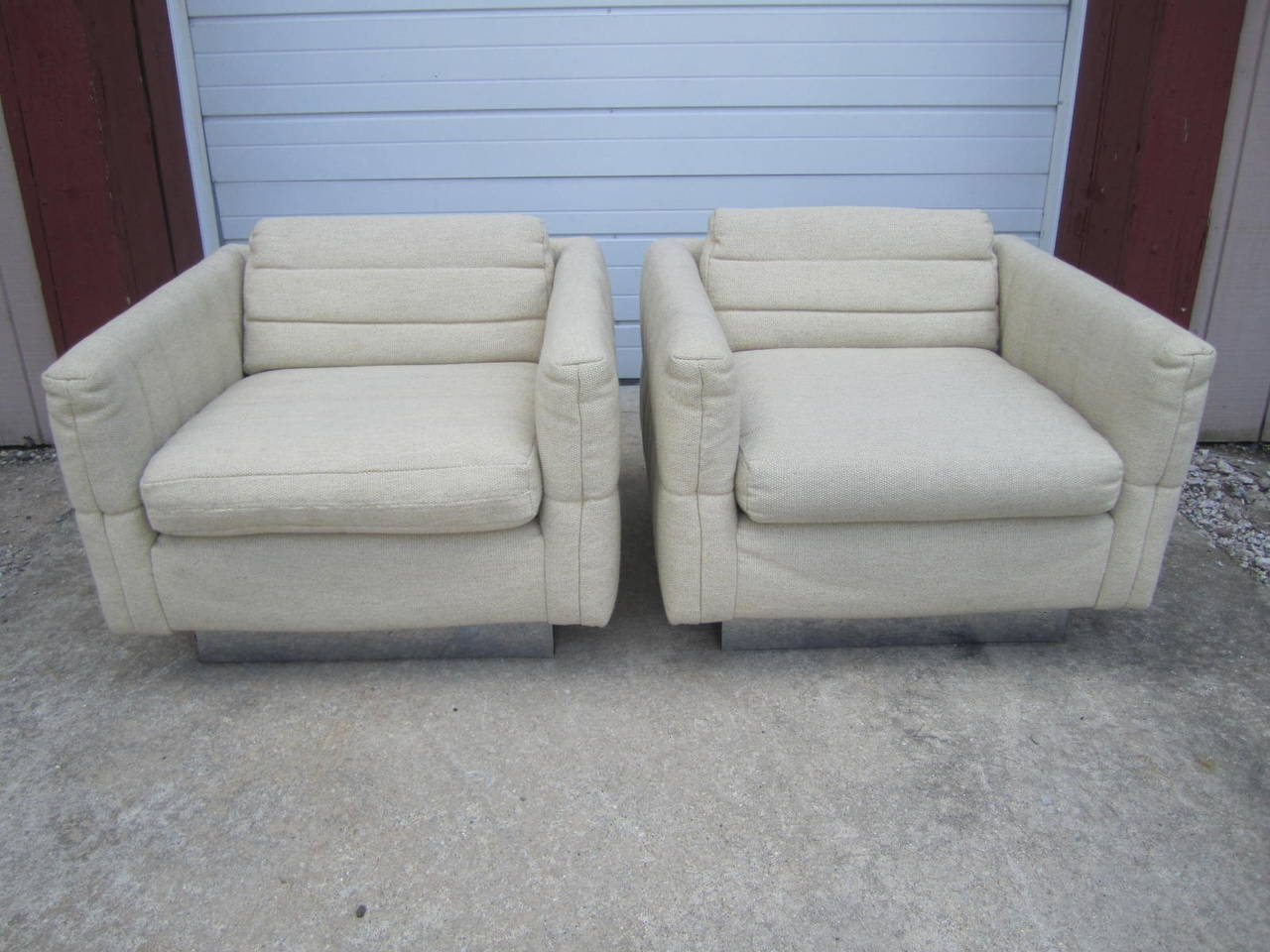 Lovely Pair of Channel Tufted Milo Baughman Cube Chairs Chrome Base Mid-Century For Sale 1