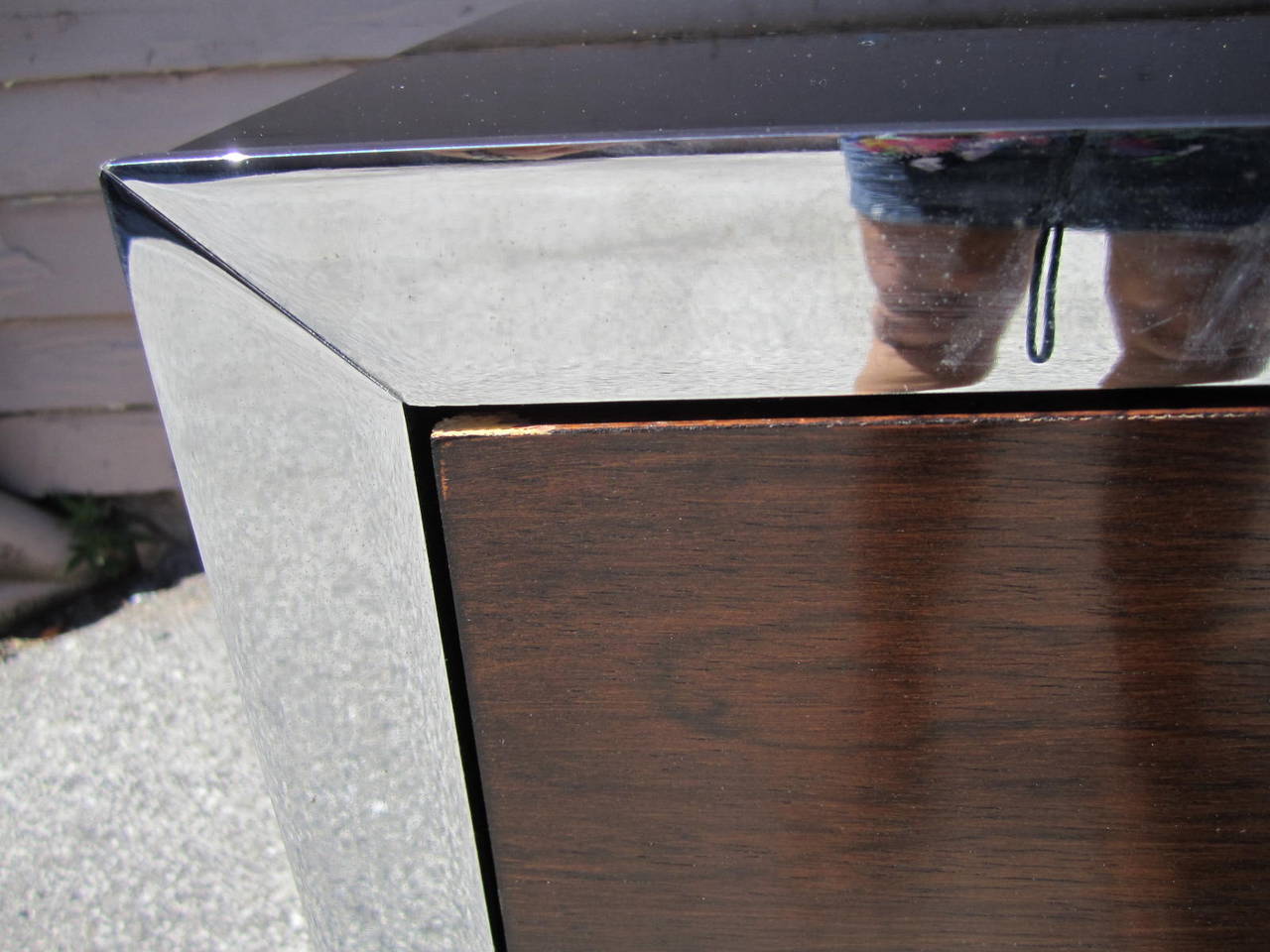 Milo Baughman Style Black Lacquer and Rosewood Dresser, Mid-Century Modern In Good Condition For Sale In Pemberton, NJ