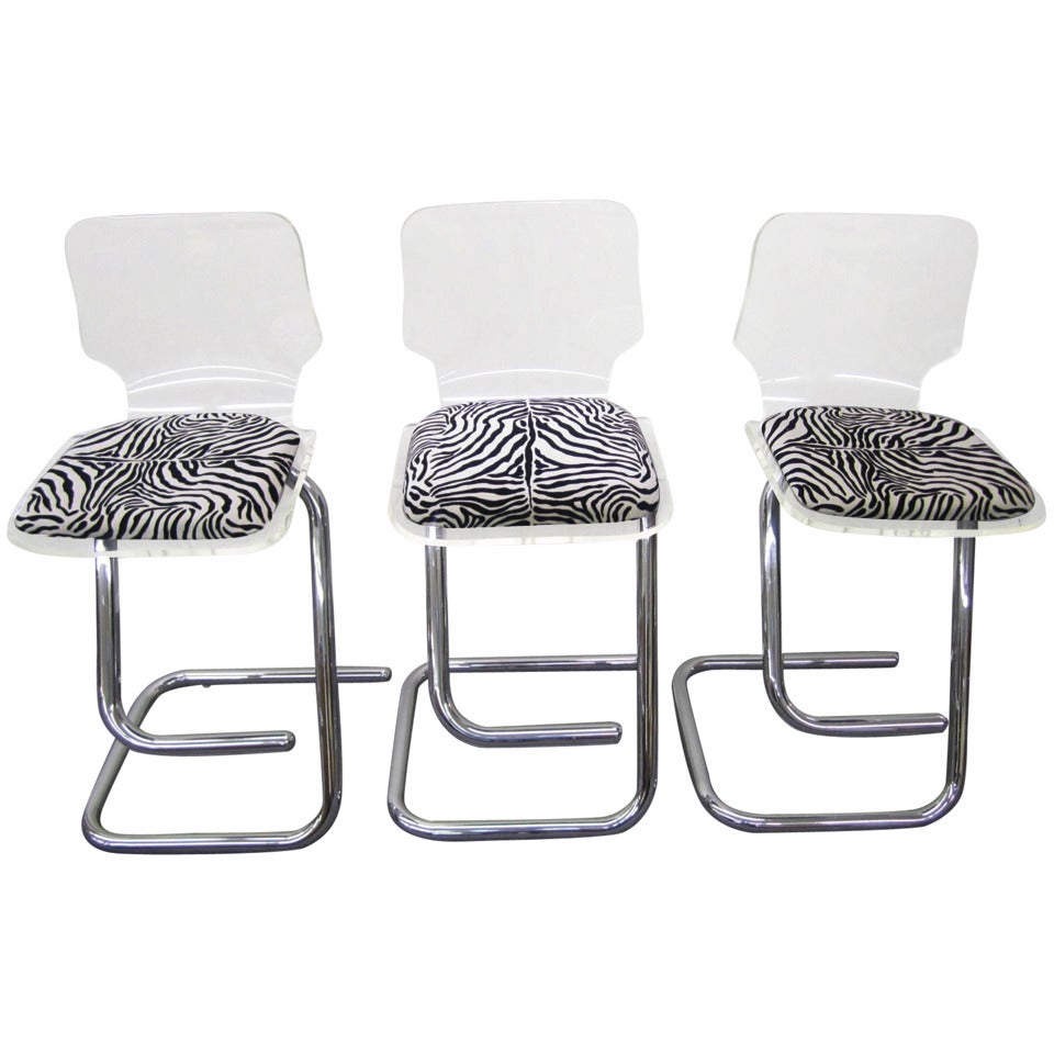 Glamorous Set of Three Lucite and Chrome Bar Stools Mid-Century Modern For Sale