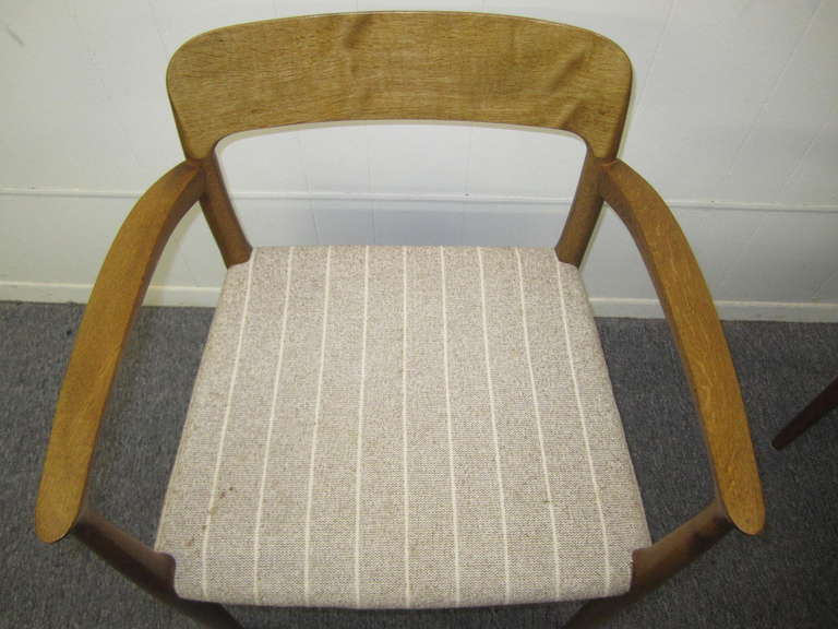 Splendido set di sei sedie da pranzo in teak J. L. Moller Sedie da Pranzo in Teak Danesi del Mid-Century Modern in vendita 1